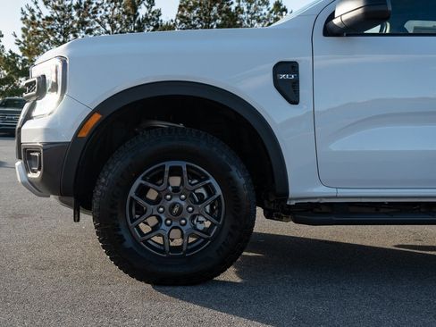 New 2025 Ford Ranger XLT w/ FX4 Off-Road Package AWD/4WD image 4