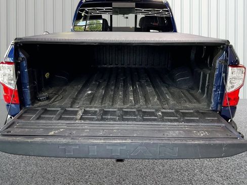 Used 2017 Nissan Titan SV AWD/4WD image 22