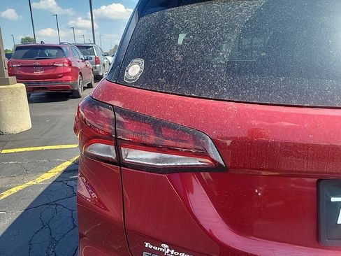 Used 2022 Chevrolet Equinox LT AWD/4WD image 5