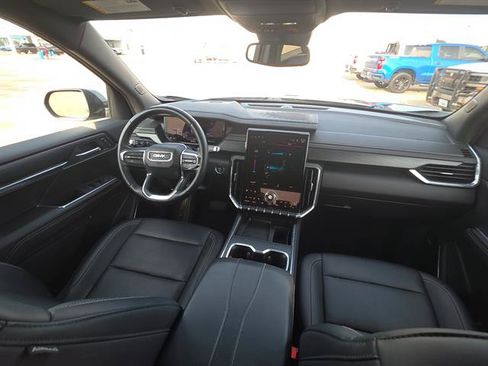 Used 2024 GMC Acadia Elevation FWD image 13
