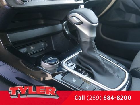 Used 2024 Kia Seltos S AWD/4WD image 33
