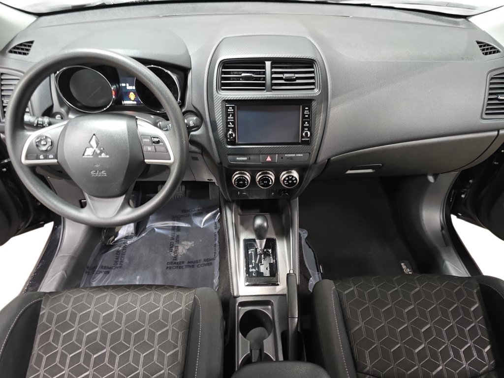 Used 2025 Mitsubishi Outlander Sport ES AWD/4WD image 9