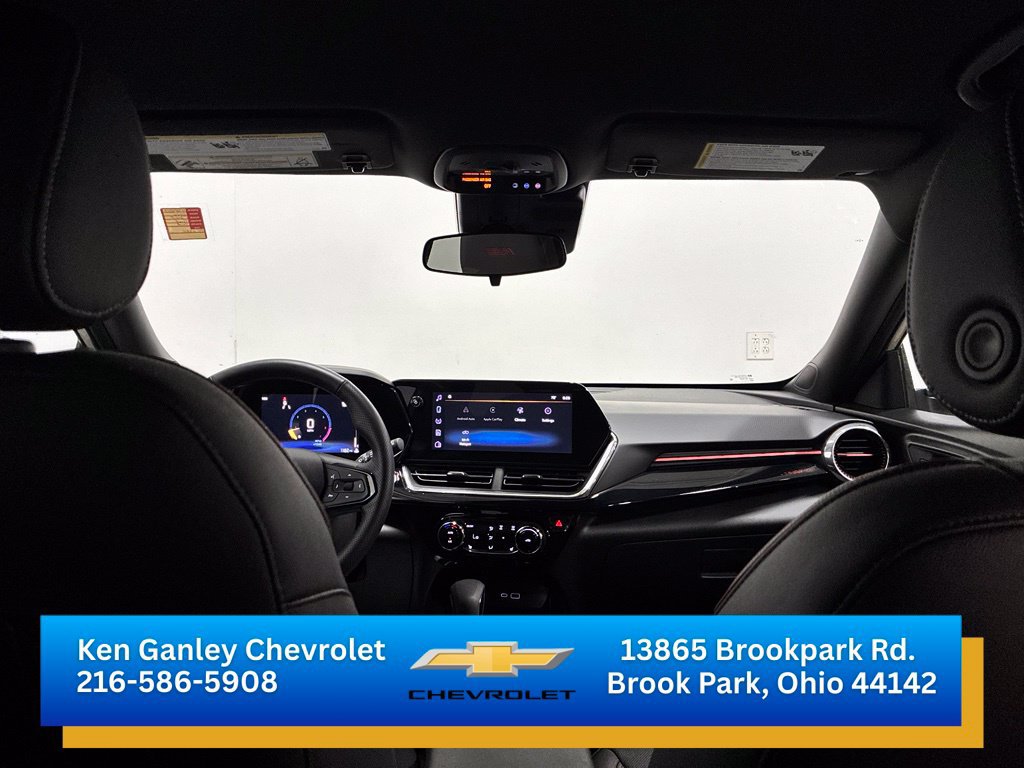 Certified 2026 Chevrolet Trax RS FWD image 20