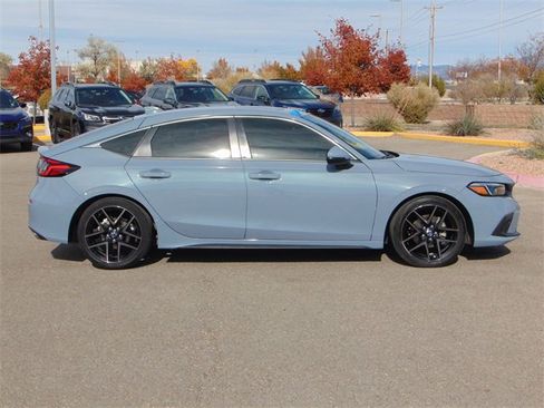 Certified 2022 Honda Civic Sport Touring image 3