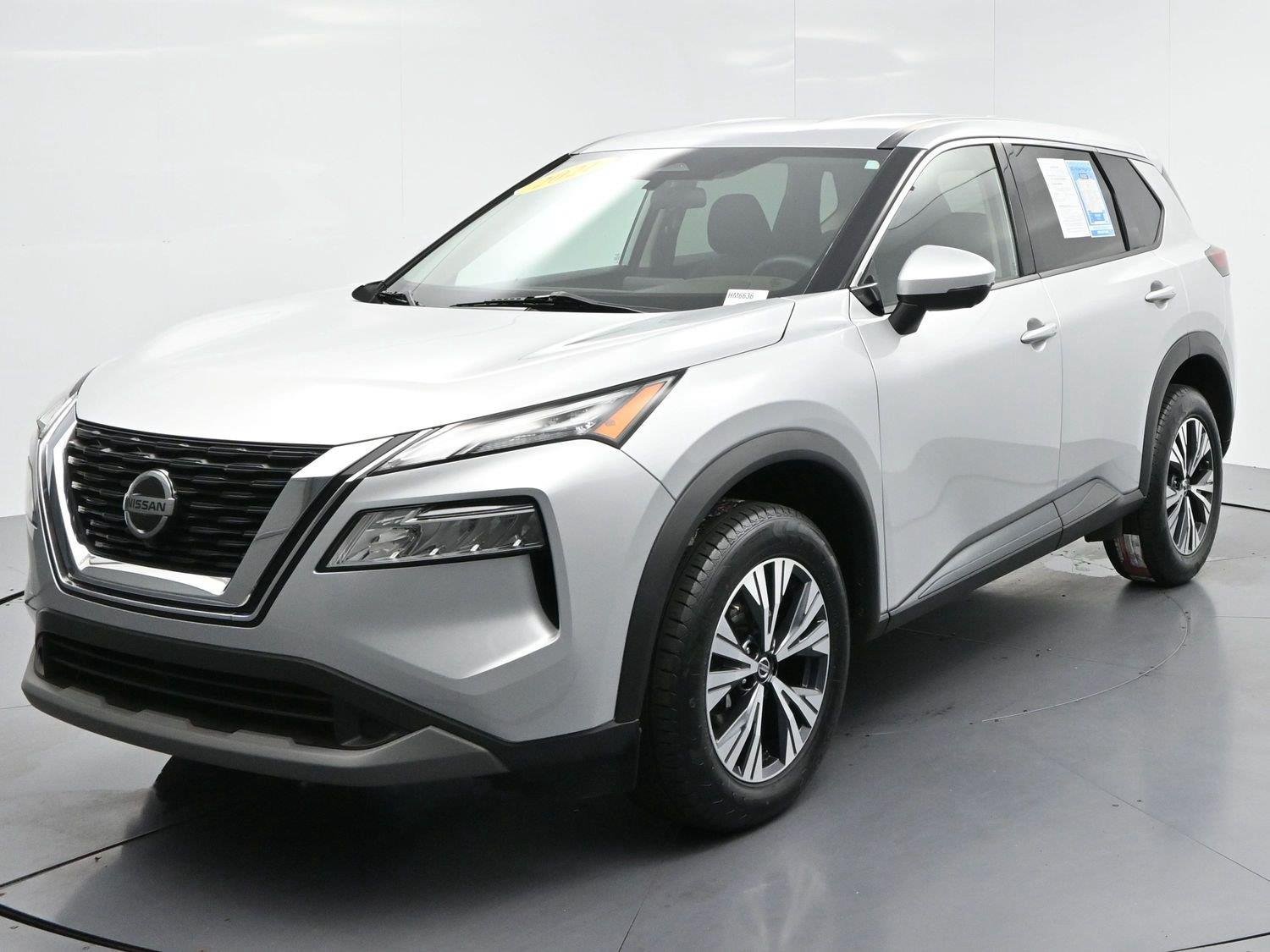 Used 2021 Nissan Rogue SV AWD/4WD image 2
