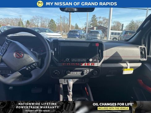 New 2026 Nissan Frontier PRO-4X w/ Pro Premium Package AWD/4WD image 12
