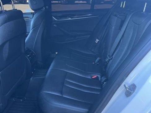 Used 2018 BMW 530i w/ Premium Package image 29