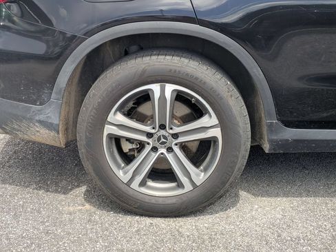 Used 2019 Mercedes-Benz GLC 300 4MATIC image 5