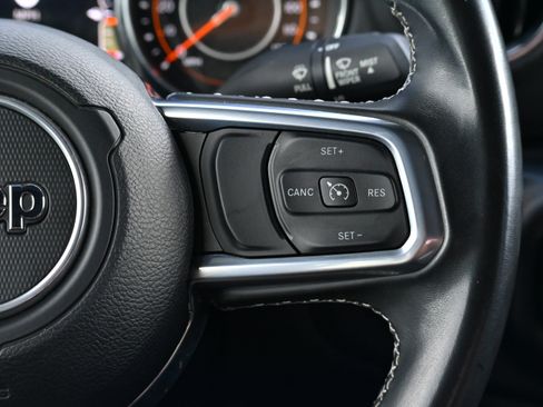 Used 2022 Jeep Gladiator Overland image 20