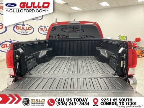Used 2016 Toyota Tacoma SR5 w/ Towing Package AWD/4WD image 11