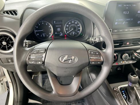 Used 2023 Hyundai Kona SEL image 11