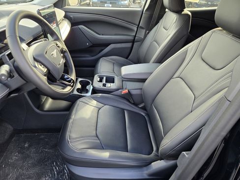 New 2025 Ford Mustang Mach-E Premium image 8