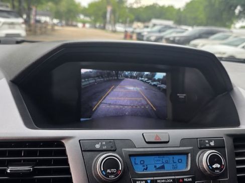 Used 2012 Honda Odyssey EX-L image 18