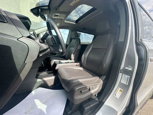 Used 2023 Honda Odyssey EX-L image 13