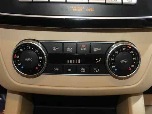 Used 2017 Mercedes-Benz GLS 450 4MATIC image 41