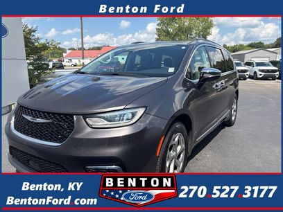 Used 2023 Chrysler Pacifica Limited