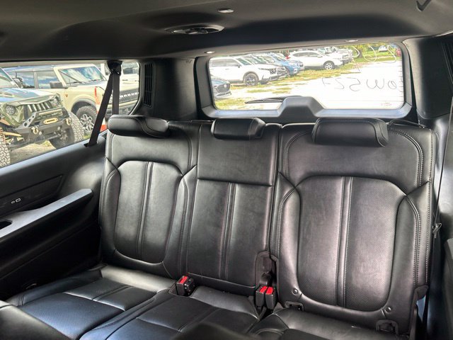 Used 2024 Jeep Wagoneer L Series II w/ Flexible Seating Group AWD/4WD image 7
