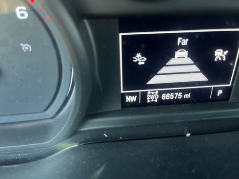 Used 2022 Chevrolet Silverado 1500 Custom Trail Boss image 18