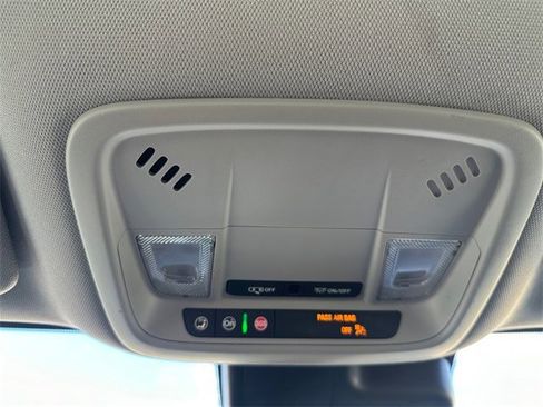 Used 2023 Chevrolet Malibu LT image 18