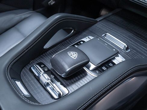 Used 2022 Mercedes-Benz Maybach GLS 600 4MATIC image 53