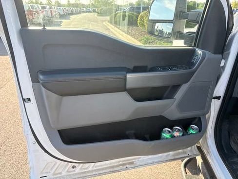 Used 2024 Ford F350 XLT AWD/4WD image 8