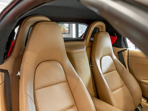 Used 2013 Porsche Boxster RWD image 23