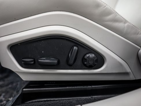 Certified 2022 Porsche Panamera 4 Platinum Edition image 20