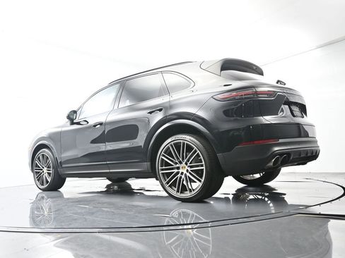 Certified 2021 Porsche Cayenne S AWD/4WD image 48