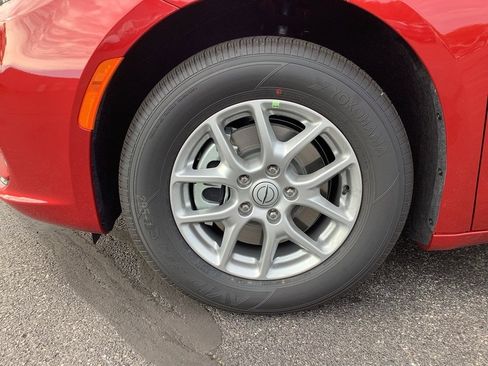 New 2026 Chrysler Pacifica Select image 10