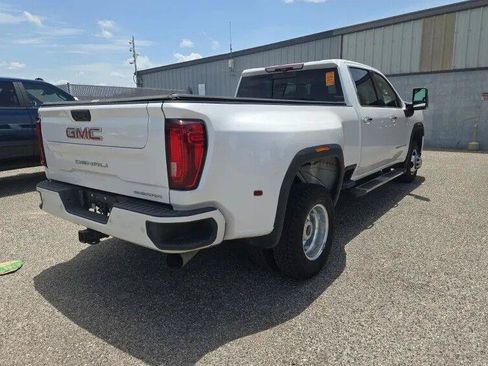Used 2022 GMC Sierra 3500 Denali w/ Denali Ultimate Package AWD/4WD image 3