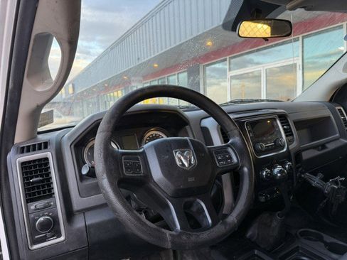 Used 2017 RAM 3500 Tradesman image 25