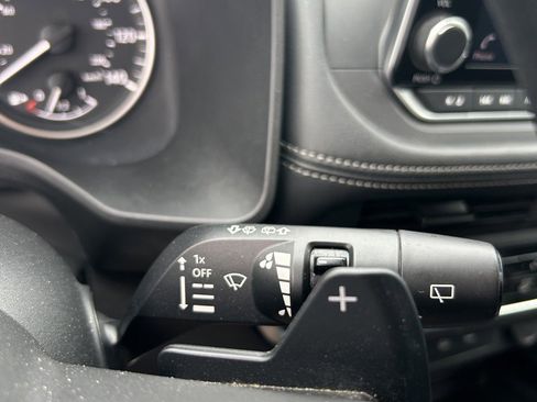 Used 2024 Nissan Rogue S AWD/4WD image 22