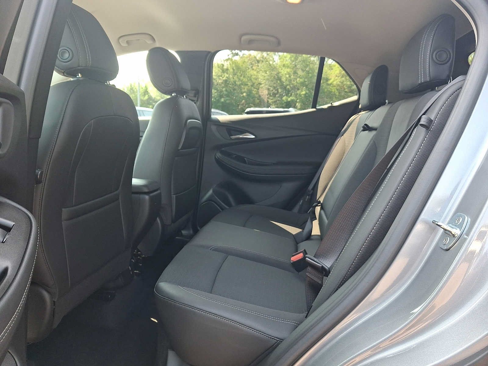 Used 2023 Buick Encore GX Select w/ Safety Package II FWD image 12