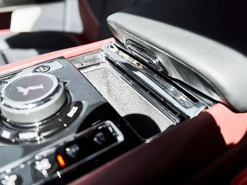 Used 2026 Rolls-Royce Cullinan image 62