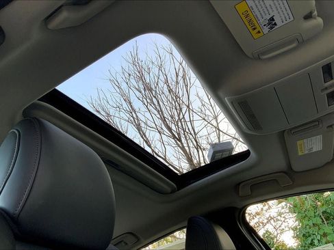 Used 2025 MAZDA MAZDA3 s image 26