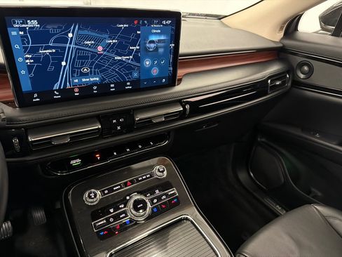 Certified 2022 Lincoln Nautilus Reserve w/ Equipment Group 201A image 27