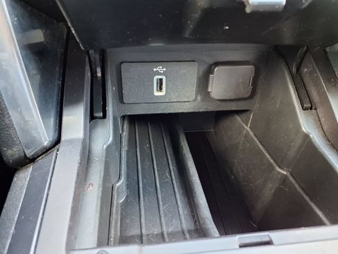 Used 2018 Ford Explorer Limited FWD image 30
