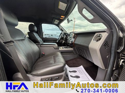 Used 2014 Ford F250 Lariat w/ Lariat Interior Package AWD/4WD image 32