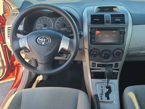 Used 2013 Toyota Corolla LE image 14