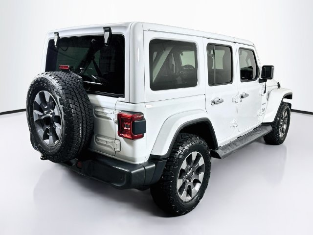 Used 2020 Jeep Wrangler Unlimited Sahara AWD/4WD image 9