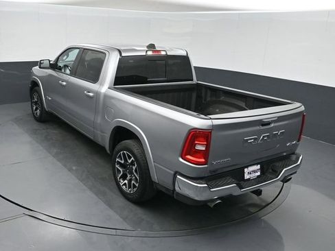 Used 2025 RAM 1500 Laramie AWD/4WD image 32