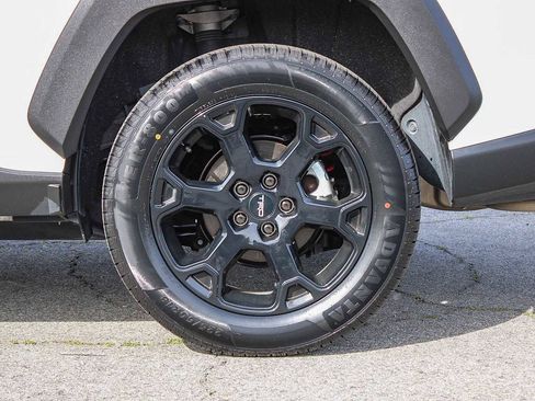 Used 2021 Toyota RAV4 TRD Off-Road image 8