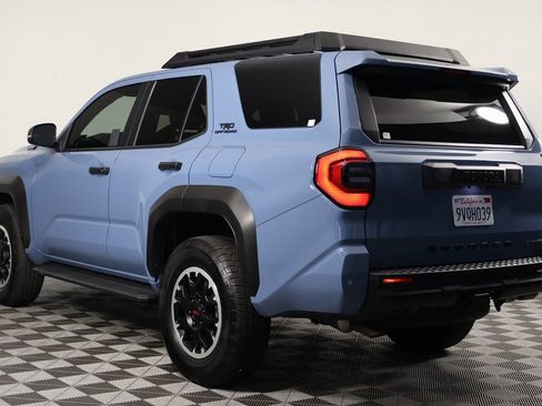 Used 2025 Toyota 4Runner TRD Off-Road AWD/4WD image 6