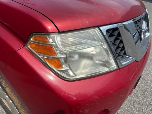 Used 2012 Nissan Pathfinder SV AWD/4WD image 7