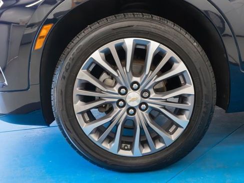 Used 2020 Chevrolet Blazer Premier FWD image 2