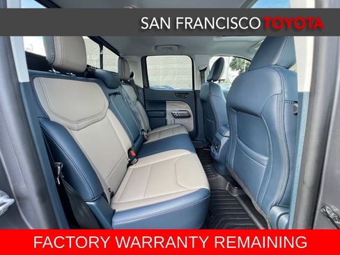 Used 2025 Ford Maverick Lariat image 18