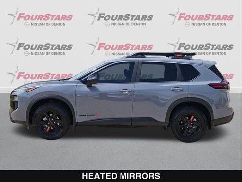 Used 2025 Nissan Rogue SV AWD/4WD image 8