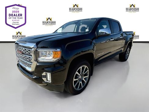 Used 2022 GMC Canyon Denali w/ Denali Black Edition Package AWD/4WD image 1