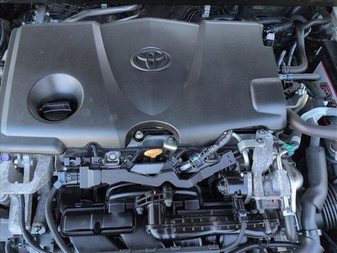 Used 2018 Toyota Camry L image 23