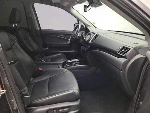 Used 2017 Honda Pilot Touring image 21